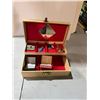Image 1 : Jewelry box and contents
