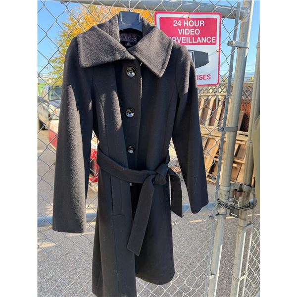 And Klein coat size small