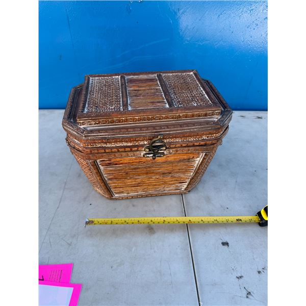 Storage chest