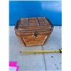 Image 1 : Storage chest