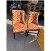 Image 1 : Pair of chairs