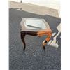 Image 1 : Side table 21" x 21" x 21" tall