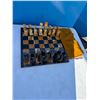 Image 1 : Chessboard with pieces