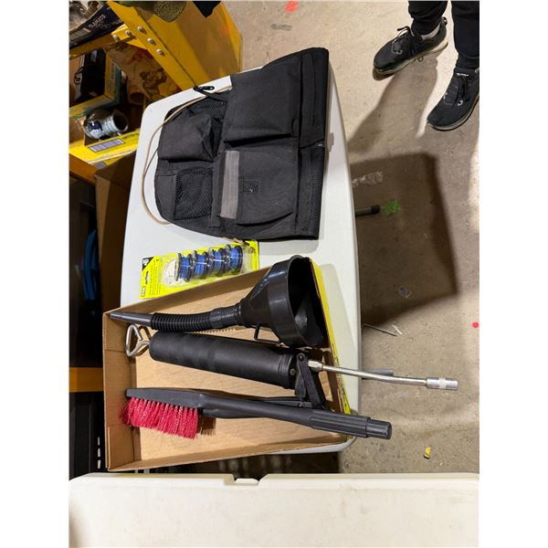 Funnel Snowbrush single line spool for Ryobi, etc.