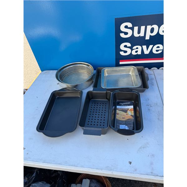 Baking pans