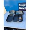 Image 1 : Baking pans