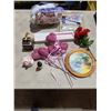 Image 1 : Home decor and crafting items