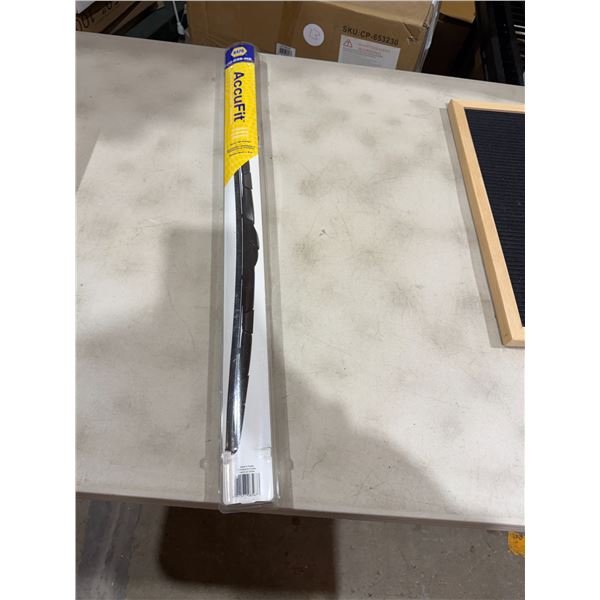 Napa windshield wiper hybrid 60–028 –HB