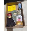 Image 1 : Mid's fingerless gloves, mini screwdrivers, notebooks, etc.