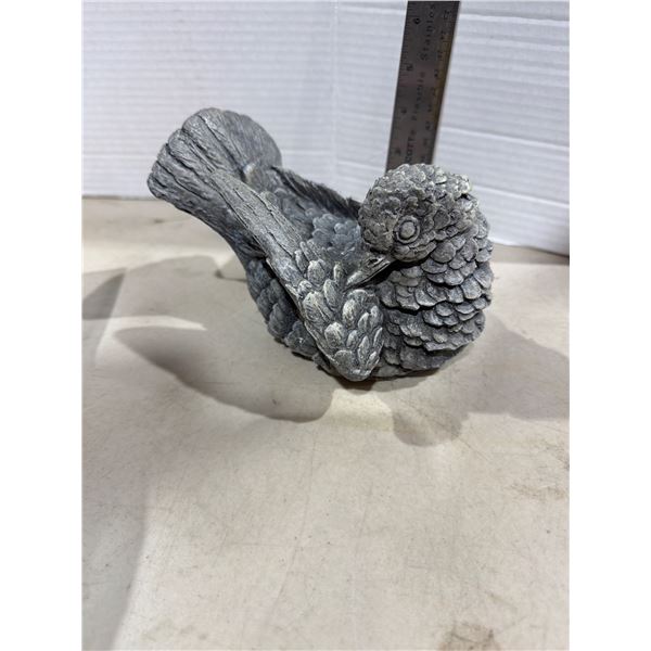 Cement yard bird