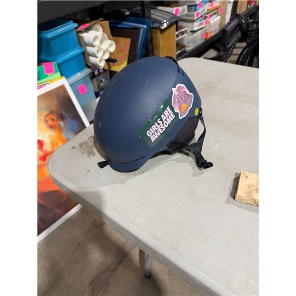 Helmet size medium