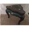 Image 3 : Hand Painted Asian Planter, Tri-Leg Table, and Ceramic Vase Lot