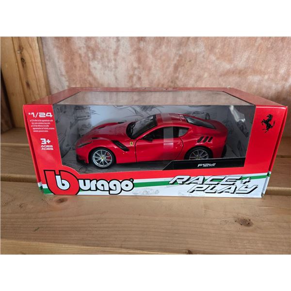 Bburago Ferrari F12tdf 1:24 Scale Diecast Model Car, Red, New in Box