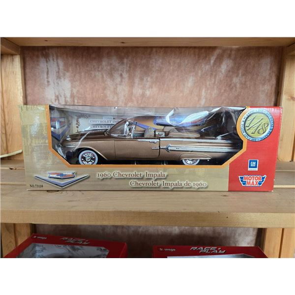 Motor Max 1:18 1960 Chevrolet Impala Diecast Model Car in Box