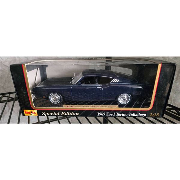 Maisto Special Edition 1:18 1969 Ford Torino Talladega Diecast Model