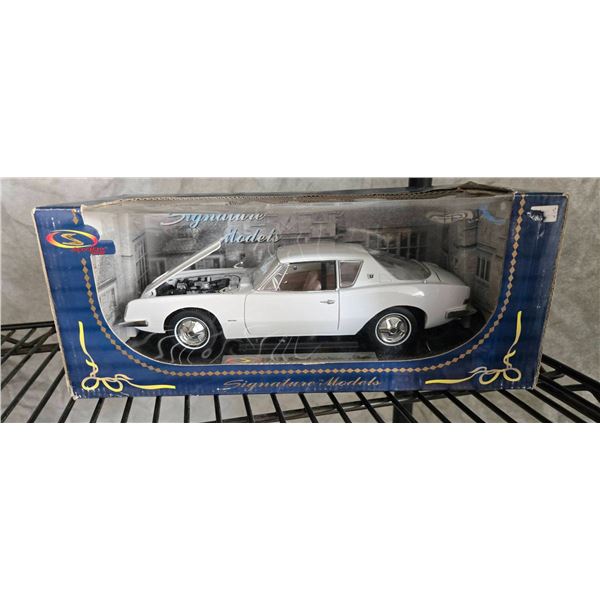 Signature Models 1963 Studebaker Avanti Die-Cast Car in Box