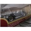 Image 3 : Shelby Cobra 427S/C (1964) Die Cast Model Car in Original Box