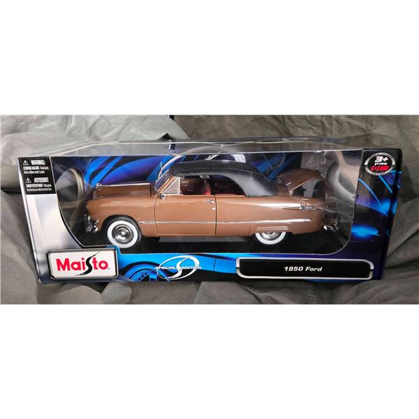 Maisto 1:18 Scale 1950 Ford Die-Cast Model Car