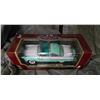 Image 1 : 1:18 Collector's Die-Cast Metal 1955 Ford Fairlane Crown Victoria Model