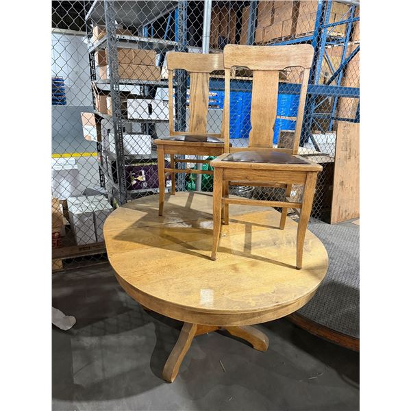 Antique table and two chairs with one leaf — image 13