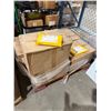 Image 1 : Six cases of white and gold balloon, garland kits
