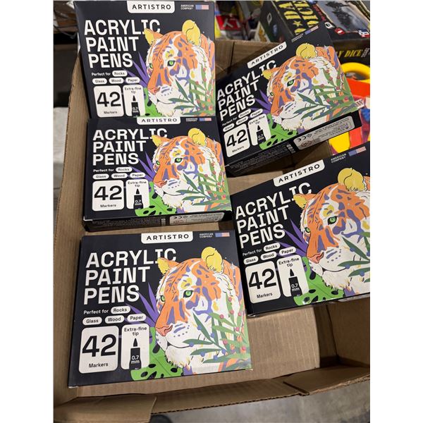 Acrylic paint pens