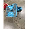 Image 2 : Beach umbrella station with cupholder