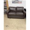Image 1 : Loveseat