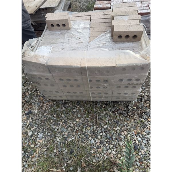 200 gray brick