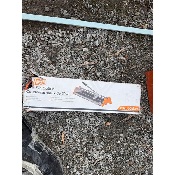 Tile cutter