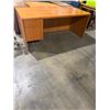 Image 1 : Office desk 71 1/2" x 36" x 29 1/2" tall