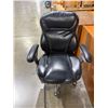 Image 1 : Office Chair adjustable