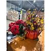 Image 1 : Fall decor in poinsettia
