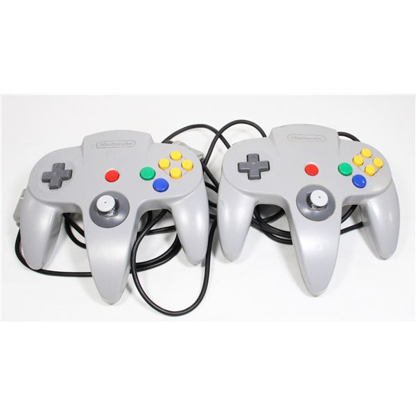 NINTENDO 64 2 GRAY CONTROLLERS