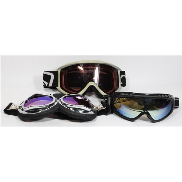 3 SKI GOGGLES