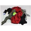 Image 1 : BAG OF NEW CLOTHES
