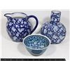Image 1 : LOT OF 3 CERAMIC GLASSWARE