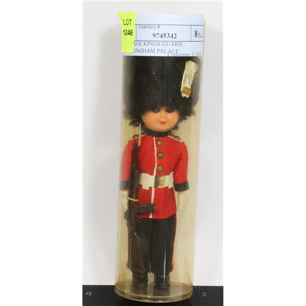 VINTAGE KINGS GUARD BUCKINGHAM PALACE