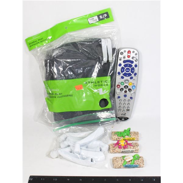 BOX OF MISCELLANEOUS ITEMS INCLUDING THERMAL PANTS