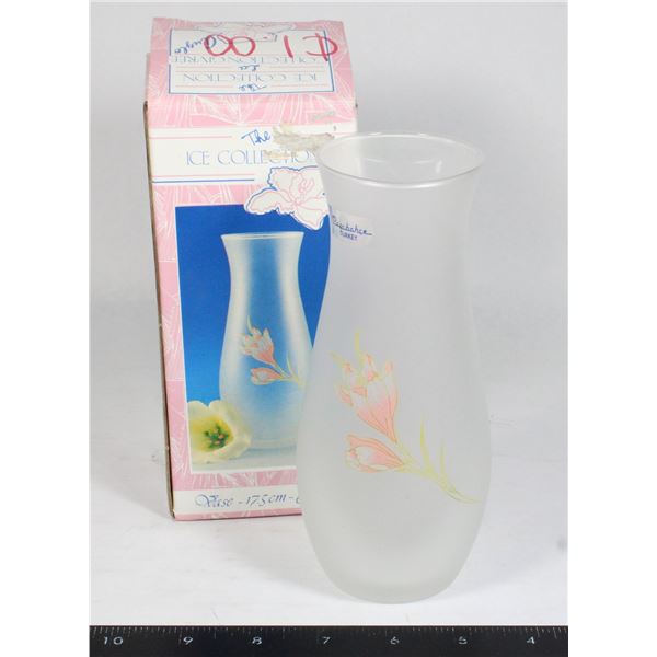 THE ICE COLLECTION VASE WITH BOX