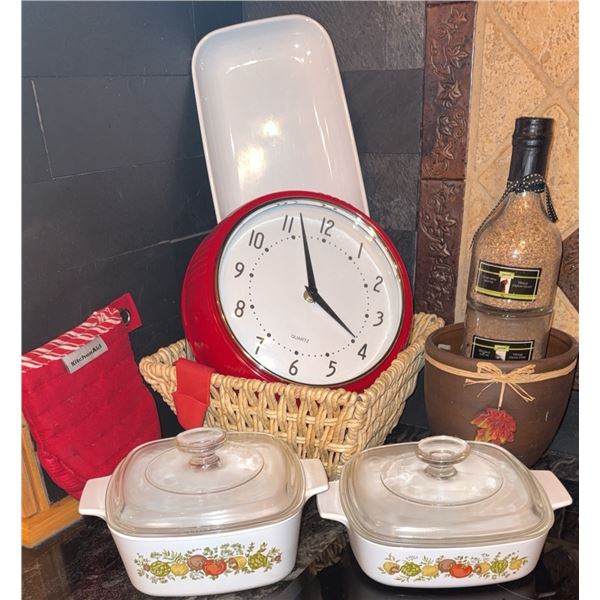 CorningWare Square Casserole Dishes with Lids, Two Pieces, Garden Harvest Pattern