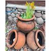 Image 1 : Three-Piece Terra-Cotta Plant Pot Display