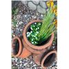 Image 3 : Three-Piece Terra-Cotta Plant Pot Display
