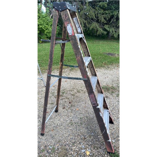 Wood and Metal 6-Step Folding Stepladder