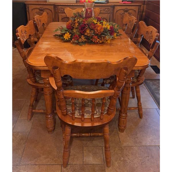 Wood Dining Table with Two Leafs and Eight Carved Chairs