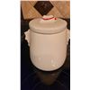 Image 3 : Ceramic Cookie Jar with Animal Motif and Red Trim