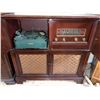 Image 2 : Philco Wood Cabinet Radio and Record Player Console with LP