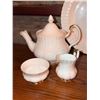 Image 3 : Royal Albert Val D'Or Bone China Set with Gold Trim