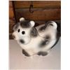 Image 6 : Three-Piece Ceramic Cow Kitchen Set: Cookie Jar, Sugar Bowl, Creamer