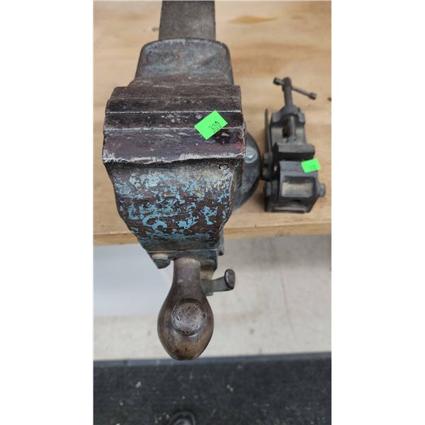 Record Steel No. 83 Bench Vise with Small Clamp-On Vise